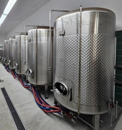 貯蔵タンク（5個）