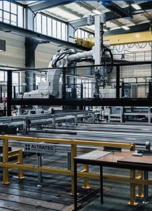 2013 EWM Phoenix Plus