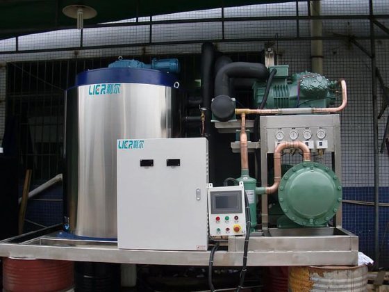 利尔 20 吨渔船片冰机碳钢蒸发器滚筒