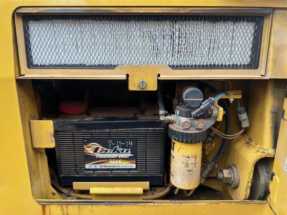 2005 CATERPILLAR D5G XL