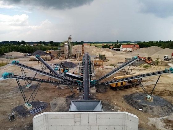 移动筛分洗涤设备