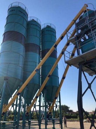 120立方/小时移动混凝土搅拌站