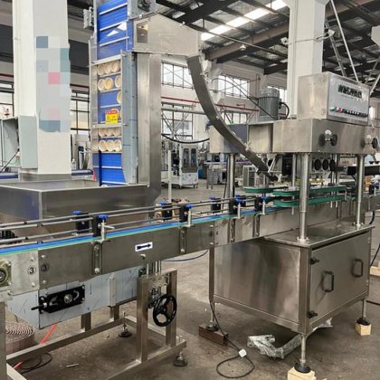 用于辣椒、牛肉和浆果果酱的自动玻璃罐灌装机