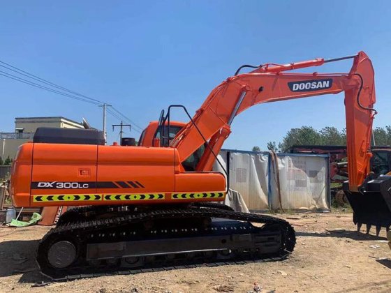 Doosan DX300