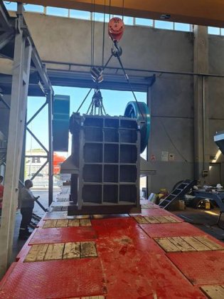 ジョークラッシャー