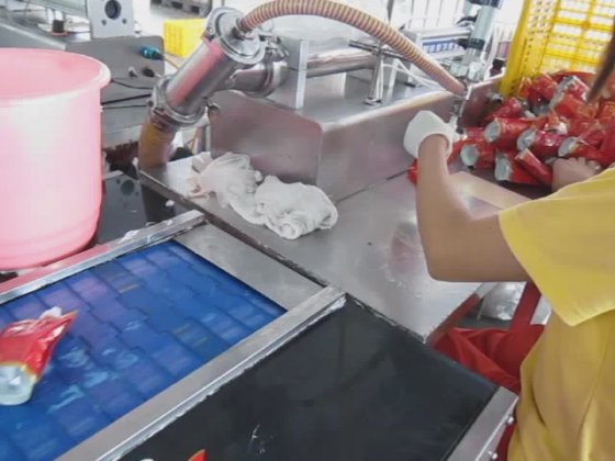 びんの充填機の自動最もよい半自動トマト ソースのケチャップののり注入口の縦の半自動充填機 会社 - GUANYU