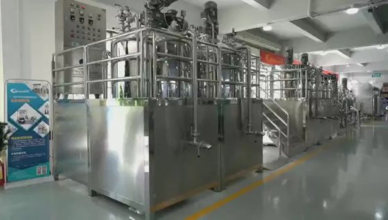 卧式搅拌机 最佳搅拌器 沐浴露 面霜 喷发沐浴设备