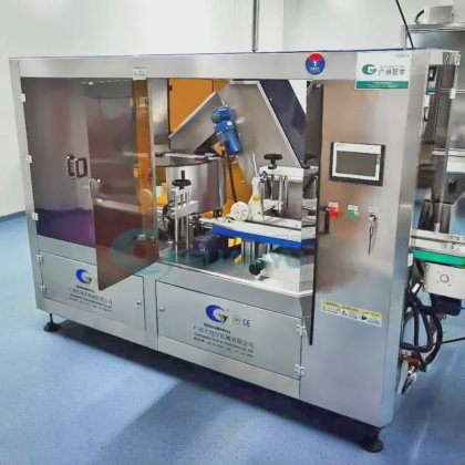 充填機クリームの薬剤のパッキング ラインを追跡するびんの満ちるおおう機械フル オートの液体クリームの満ちるライン