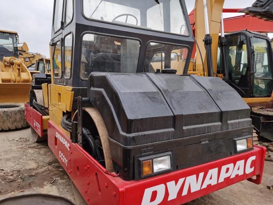 2016 dynapac CC211