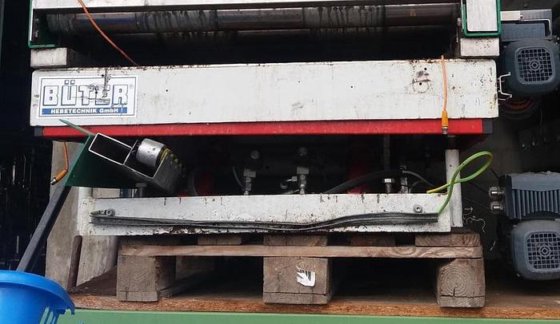 リフティングテーブル