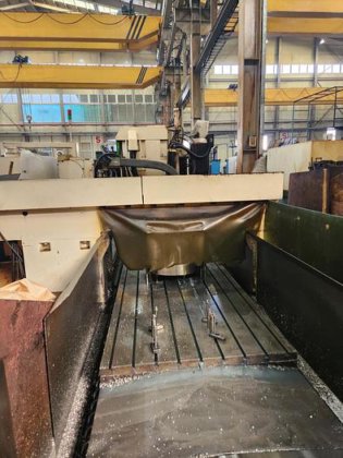 CNCドリルセンター