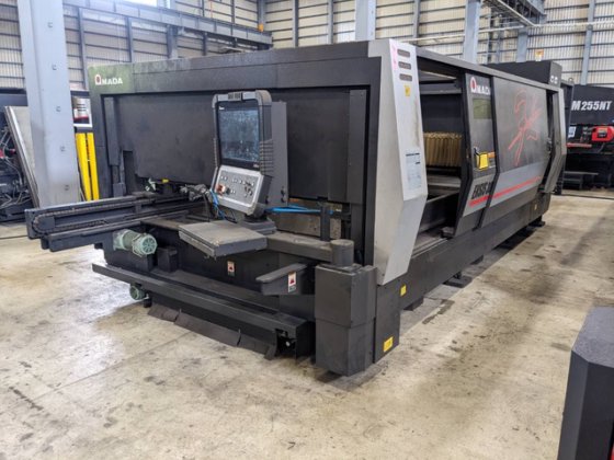 2016 アマダ ENSIS-3015AJ