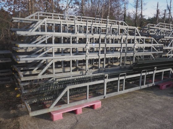 NN loading frames Miscellanea