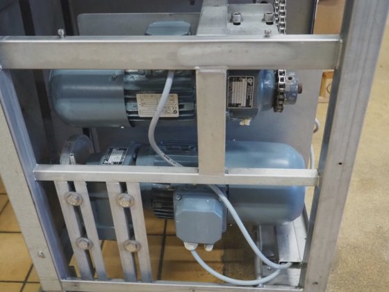 NN binding machine Machines à