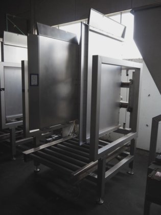 NN pallet stacking and de-stacking