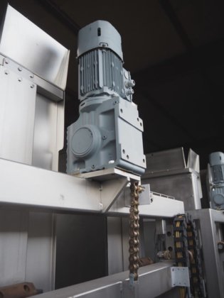 NN pallet stacking and de-stacking