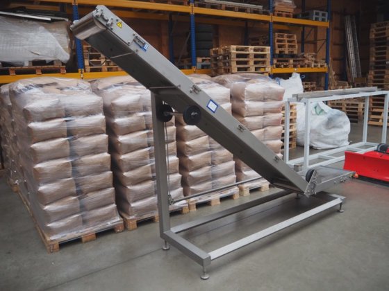 NN elevating belt Erhöhen Förderer