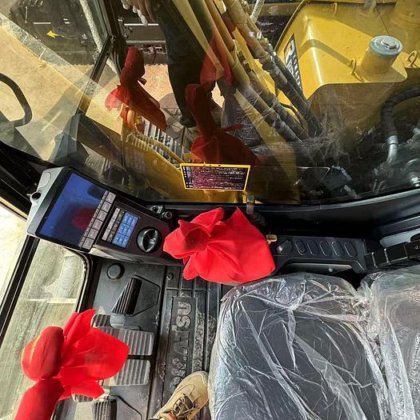 2023 KOMATSU PC70-8