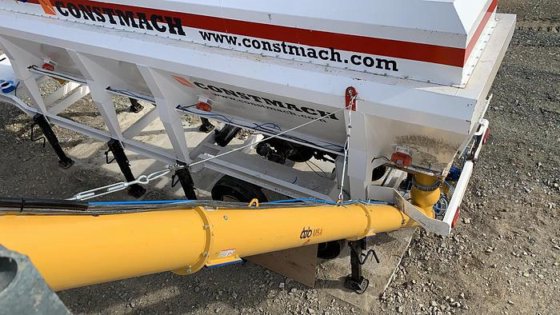 横型移動式セメントサイロ