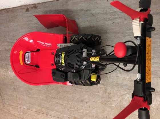 Cortador de grama alta