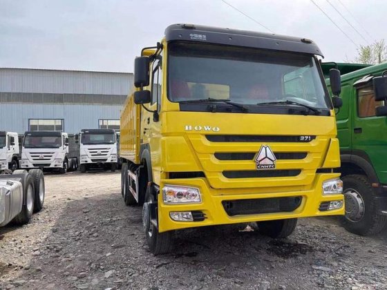 2021 Sinotruk HOWO 371 in Shanghai, China