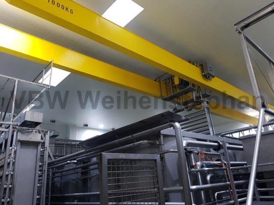 塩浴システム用移動クレーン