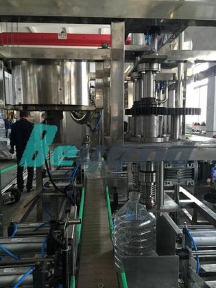 工业用热销 5L 水瓶（包括清洗、灌装、旋盖包装机