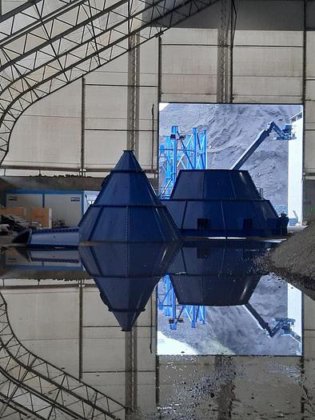 ボルト締めセメントサイロ