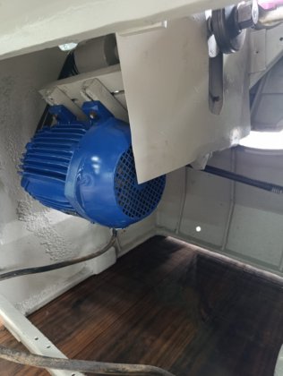 Serra circular Invicta com eixo