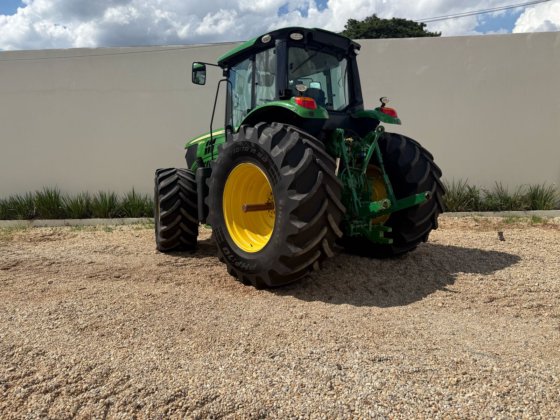 2022 John Deere 6170M