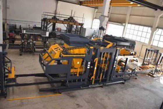 BS-42 ブロック、レンガ、舗装材製造機