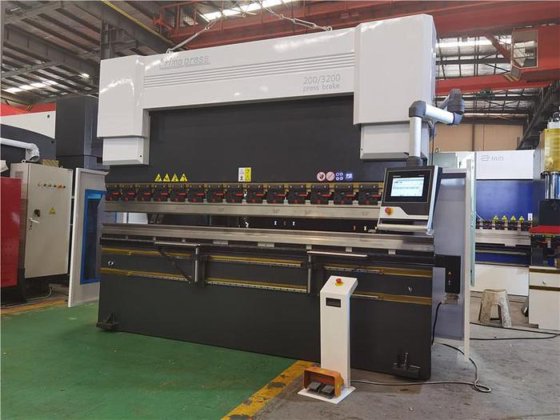 販売のための CNC の油圧出版物ブレーキ鋼板の曲がる機械価格