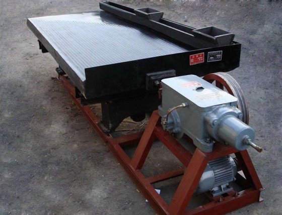 金鉱石の重力分離器 6s の鉱山のシェーカーのテーブル