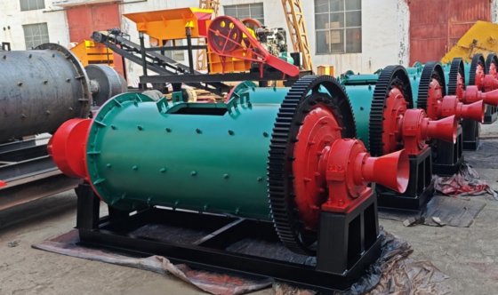 低い消費鉱山の粉の粉砕機械乾燥した/ぬれたタイプ石灰岩の金鉱石のボール ミル