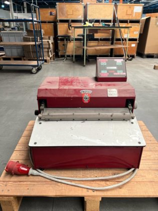 1996 Protos 1652/450