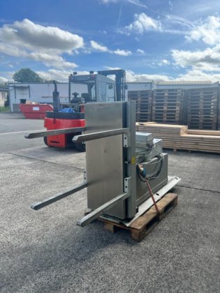 1993 Thando 101 (Riensch &