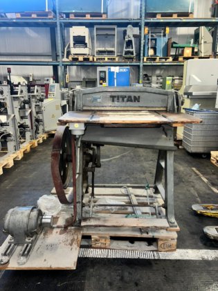 1951 Polygraph Titan CTK VII