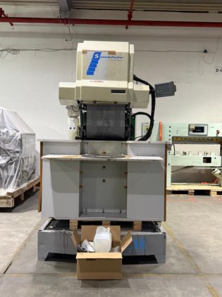 2004 SCW Spill Containment Workstation