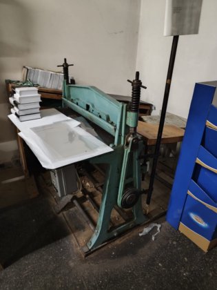 クロース折り機