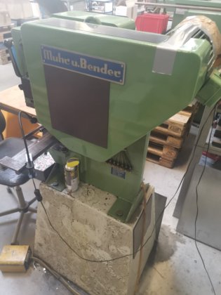 1977 Mubea KL30