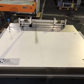 ホルスト・キーパー・プレート・パンチ