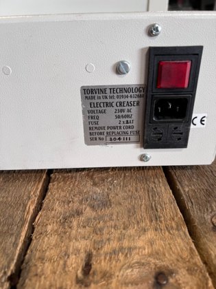 Crease Matic Electril Creaser