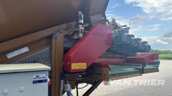 2014 Breston Z2500X Receiving hopper