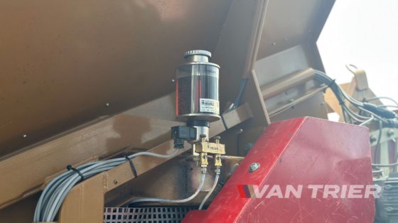 2014 Breston Z2500X Receiving hopper