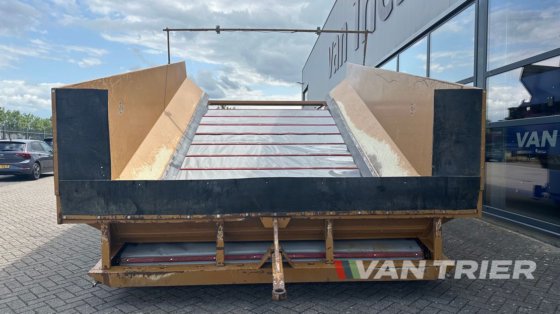 2014 Breston Z2500X Receiving hopper