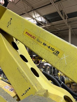 FANUC M410iB/450 PALLETIZING ROBOT WITH