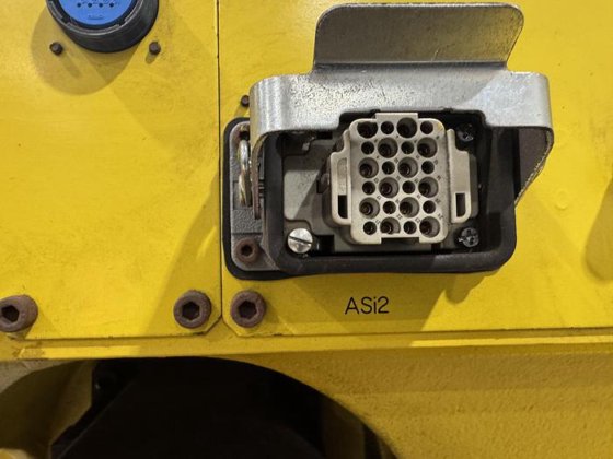FANUC R-2000iC/270F 6 AXIS ROBOT