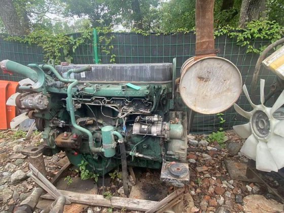 Volvo D12D engine