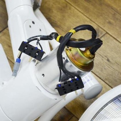 ALM 双圆顶操作照明