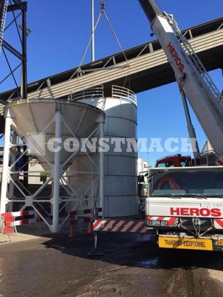 セメントサイロ